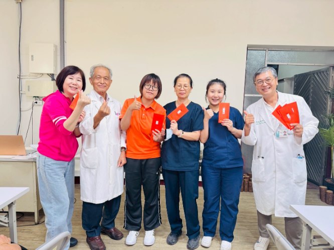 2025.05.28表揚熱心助人同事莊麗娟