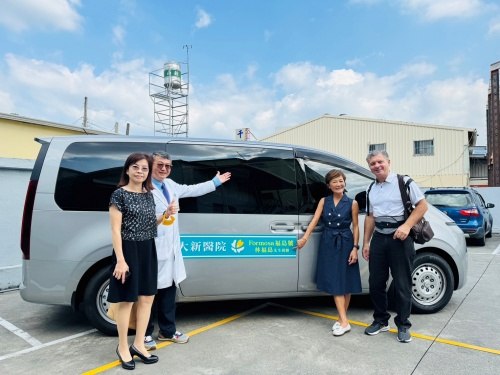 救護車、復康交通車