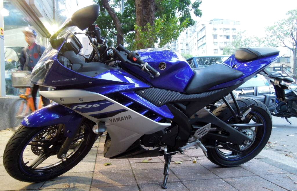 YAMAHA YZF-R15