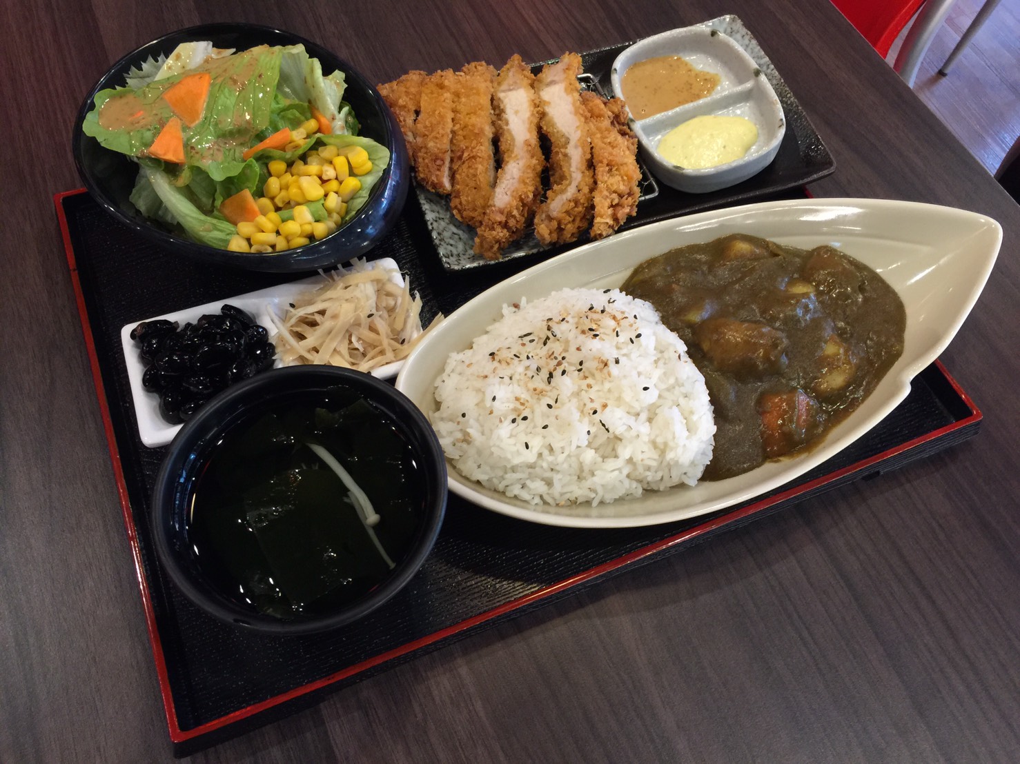 日式咖哩豬排定食