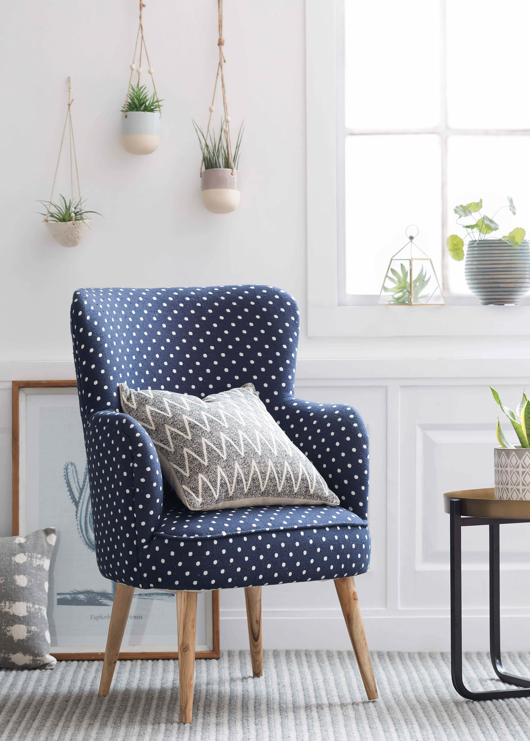 圓點圖案單人椅，海軍藍&白色