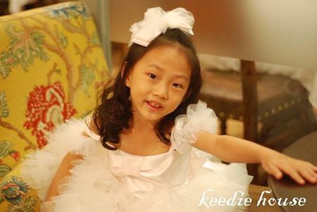Keedie Hous兒童造型服出租/畢業造型/寫真藝術照/手工禮服莎菈公主115~